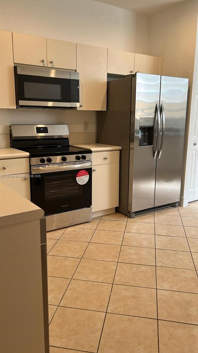 property at 4256 Vineyard Cir