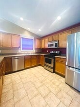 909 Wartburg Dr in Bloomington, IL - Building Photo - Building Photo