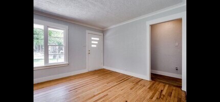 702 W Brockett St, Unit 702 in Sherman, TX - Foto de edificio - Building Photo