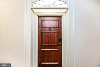 801 S Pitt St in Alexandria, VA - Building Photo - Building Photo