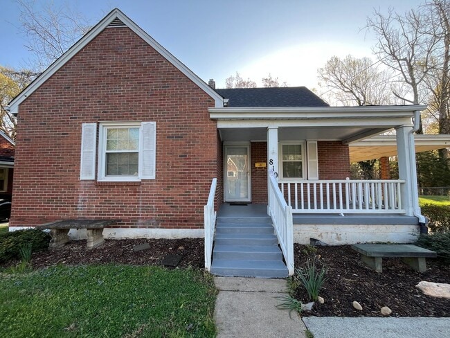 property at 810 Westview Dr