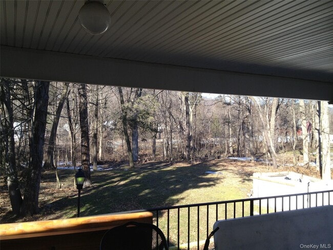 441 Manville Rd in Pleasantville, NY - Building Photo - Building Photo