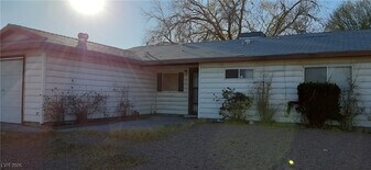 1424 Patriot St in Las Vegas, NV - Building Photo