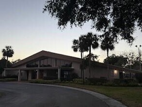 3240 S Semoran Blvd in Orlando, FL - Building Photo - Building Photo
