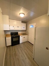 321 Caroline St in Pekin, IL - Building Photo - Building Photo