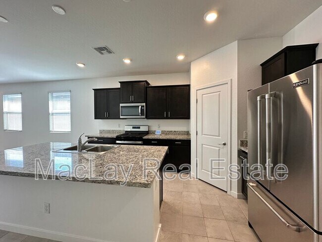 25361 N 144th Dr in Sun City West, AZ - Building Photo - Building Photo