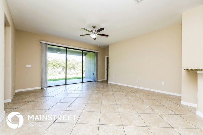 13402 White Sapphire Rd in Riverview, FL - Building Photo - Building Photo