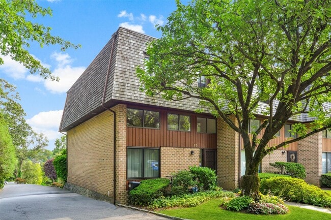 property at 25 The Hamlet