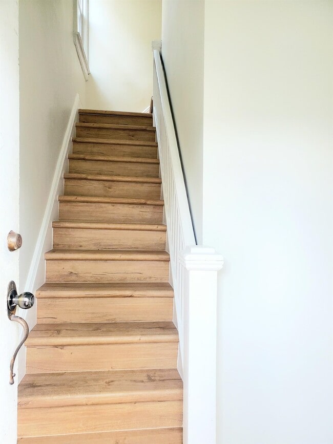 376 Van Nostrand Ave in Jersey City, NJ - Building Photo - Building Photo