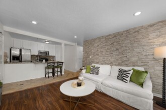 9860 Dale Ave in Spring Valley, CA - Building Photo - Building Photo