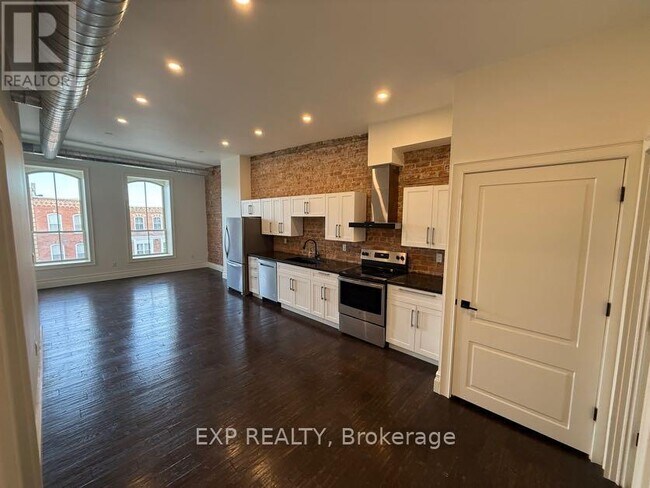 172 Broadway in Orangeville, ON - Building Photo - Building Photo