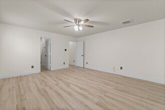 16859 Blackberry Lily Ln in Conroe, TX - Building Photo - Building Photo