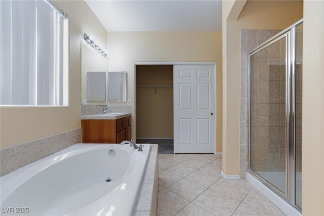 property at 5044 Walbrook Ln