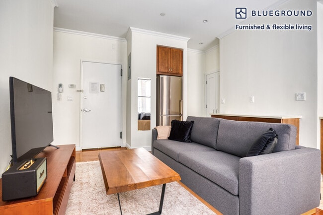 488 7th Ave in New York, NY - Building Photo - Building Photo