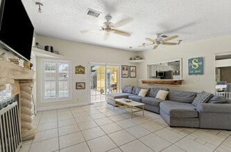 7300 11th Ave N in St. Petersburg, FL - Building Photo - Building Photo