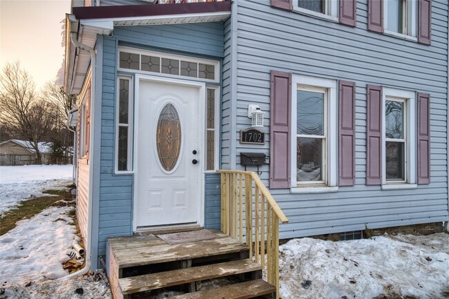 1702 Lake St in Lake City, PA - Building Photo - Building Photo