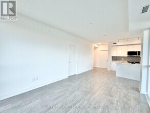 225 Malta Ave. in Brampton, ON - Building Photo - Building Photo