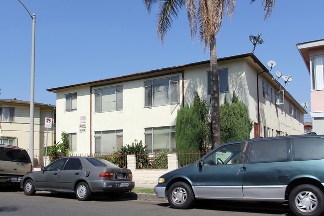 4027 Palmwood Dr in Los Angeles, CA - Building Photo - Building Photo