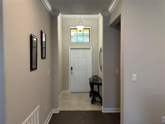 9929 Smarty Jones Dr in Ruskin, FL - Building Photo - Building Photo