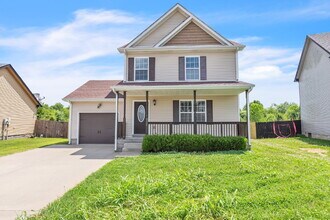 532 Falkland Cir in Clarksville, TN - Building Photo - Building Photo