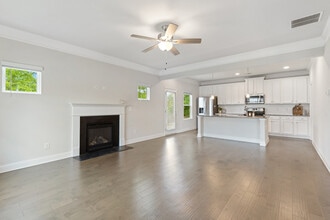 5103 Woodline View Ln in Auburn, GA - Building Photo - Building Photo