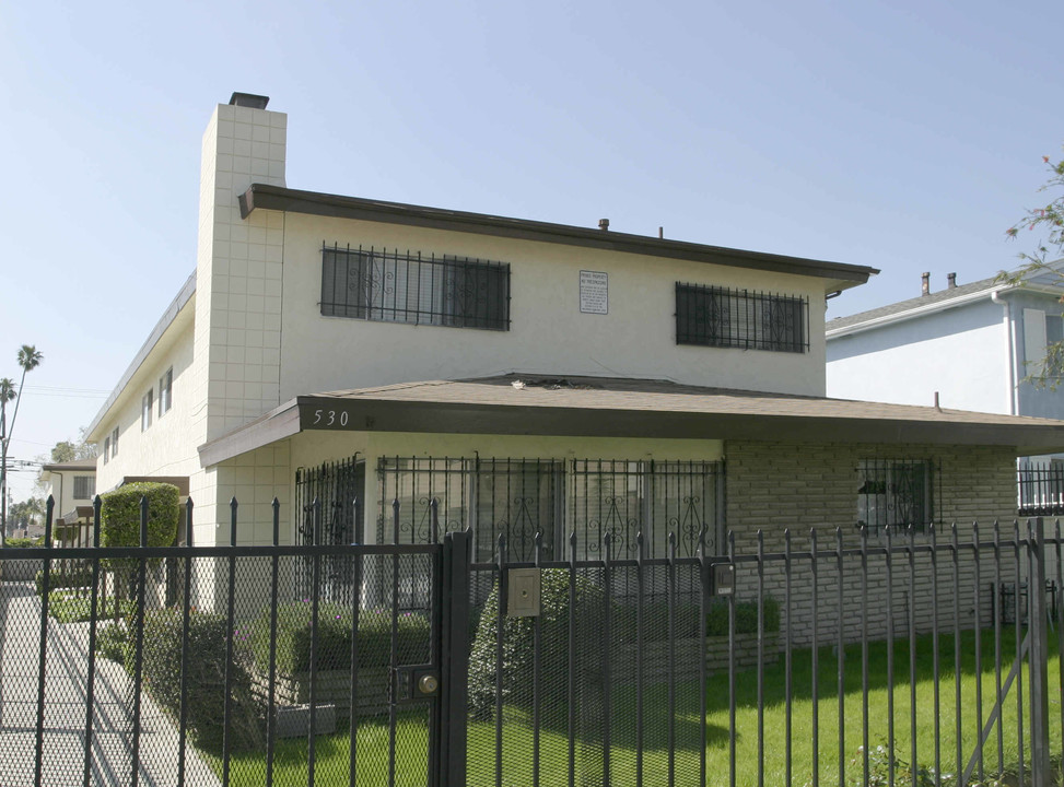 530 E 97th St in Inglewood, CA - Building Photo