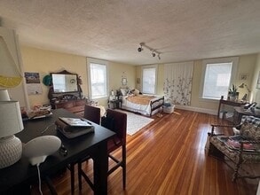 68 Conz St in Northampton, MA - Building Photo - Building Photo