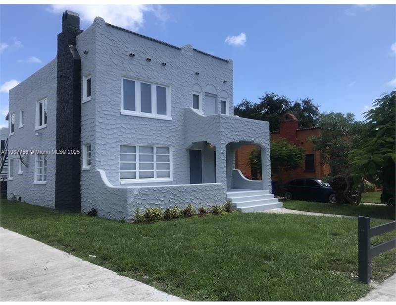 327 SW 20th St in Fort Lauderdale, FL - Building Photo