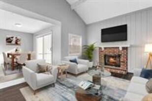 606 NW Valleybrook Rd in Blue Springs, MO - Building Photo