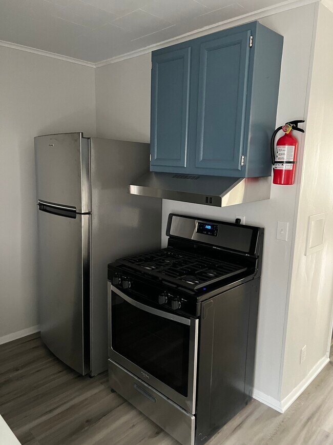 22 Albany St, Unit #4 in Saugerties, NY - Building Photo - Building Photo