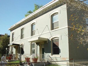 1861-1863 Clarkson St in Denver, CO - Foto de edificio - Building Photo