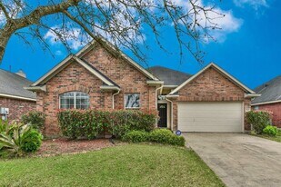 7611 Waterlilly Ln in Pearland, TX - Building Photo