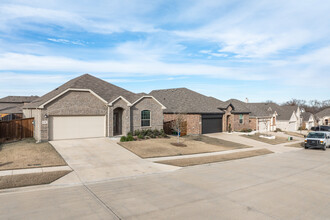 Lennar at Aspen Meadows in Aubrey, TX - Building Photo - Building Photo