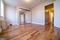 2405 S Warnock St photo'