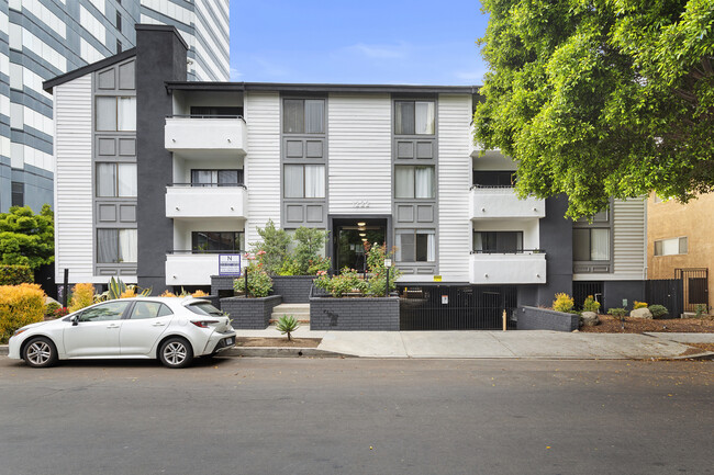 1222 Amherst - fully renovated unit in Los...