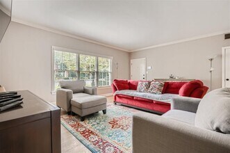 3685 Cantrell Rd NE in Atlanta, GA - Building Photo - Building Photo