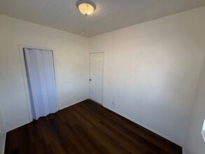 326 S L St in Dinuba, CA - Building Photo - Building Photo