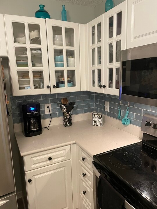 4140 Breezewood Dr, Unit 202 in Wilmington, NC - Building Photo