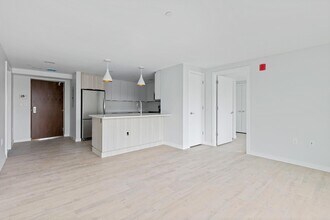 22 Soden St, Unit 307 in Cambridge, MA - Foto de edificio - Building Photo