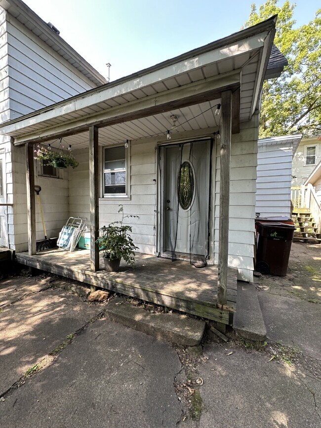 630 Galloway St in Eau Claire, WI - Building Photo - Building Photo