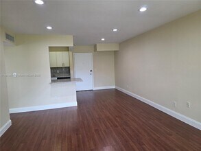 13716 SW 90th Ave in Miami, FL - Building Photo - Building Photo