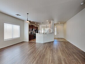 10714 W Jefferson St in Avondale, AZ - Foto de edificio - Building Photo