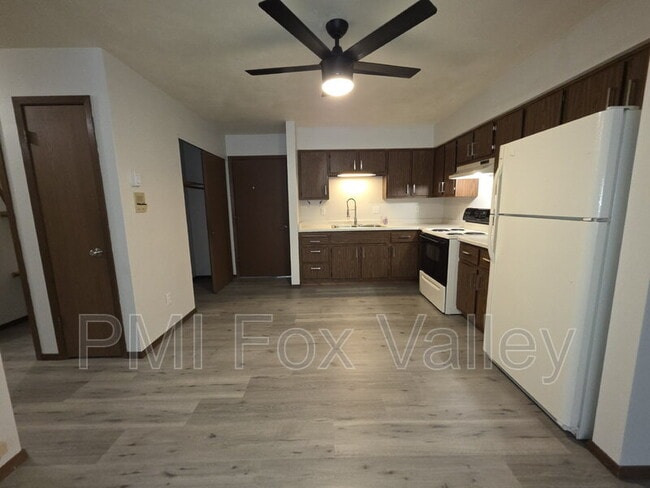 W7760 Elm St in Shiocton, WI - Building Photo - Building Photo