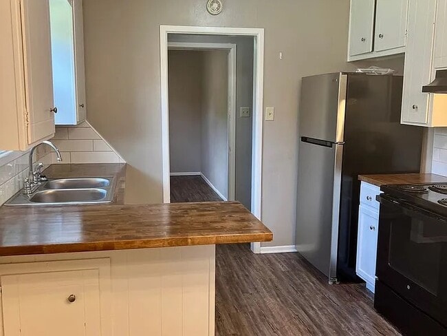 4817 7th St in Lubbock, TX - Building Photo - Building Photo