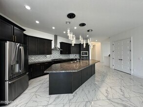 1979 W Lariat Ln in Phoenix, AZ - Building Photo - Building Photo