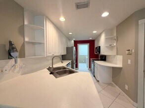 2205 Telogia Ct in West Palm Beach, FL - Building Photo - Building Photo