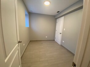 5700 S Wabash Ave in Chicago, IL - Building Photo - Building Photo