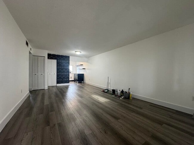 2711 N Halifax Ave in Daytona Beach, FL - Building Photo - Building Photo