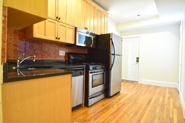 property at 73 Thatcher St