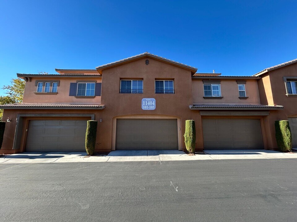 11404 Belmont Lake Dr in Las Vegas, NV - Building Photo